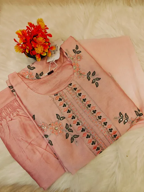 EMBIRODARY U SHAPED KURTI SET KS054